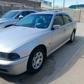 BMW E39 2002