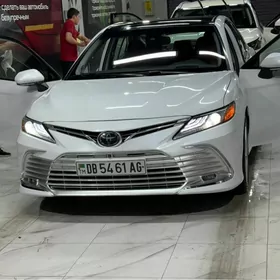 Toyota Camry 2020