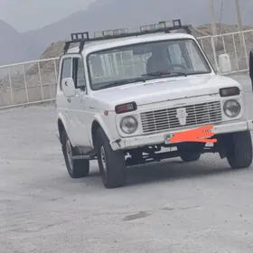Lada Niva 2004