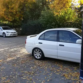 Mitsubishi Lancer 2001