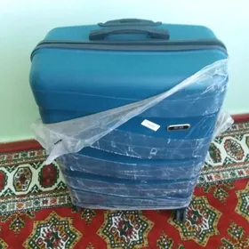 чемодан