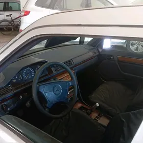 Mercedes-Benz E280 1994