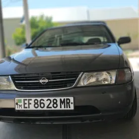 Nissan Sunny 1998