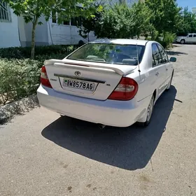 Toyota Camry 2004