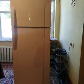 Vestel holadilnik ufleyanci