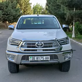 Toyota Hilux 2021