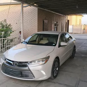 Toyota Camry 2017