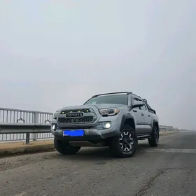 Toyota Tacoma 2018
