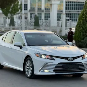 Toyota Camry 2020