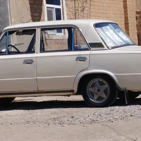 Lada 2104 1986