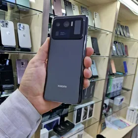 XIAOMI 11. ULTRA