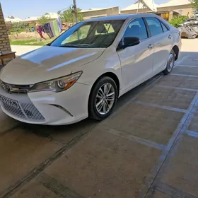 Toyota Camry 2016