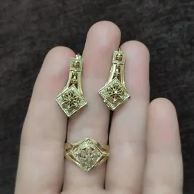 gyzyl kamplekt