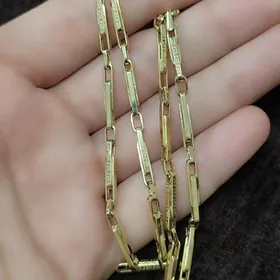 gyzyl Versace sepocka