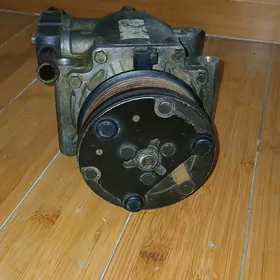 kompressor mashynynky