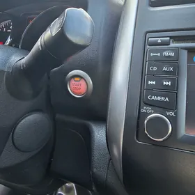 Nissan Versa 2014