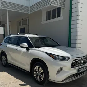 Toyota Highlander 2020