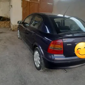 Opel Astra 1998