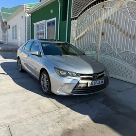 Toyota Camry 2017