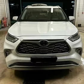 Toyota Highlander 2022