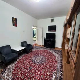 Eýesinden kwartira kireýine