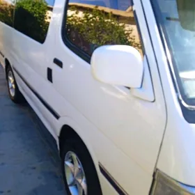 Toyota Hiace 1991