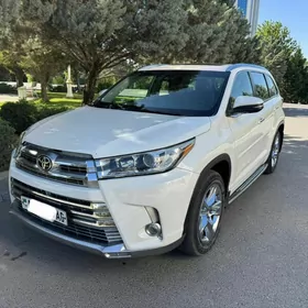 Toyota Highlander 2019