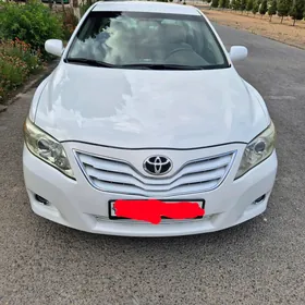 Toyota Camry 2011
