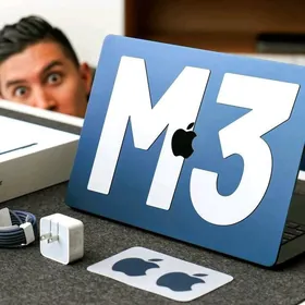 Macbook Air 13 / M3 / 16GB RAM