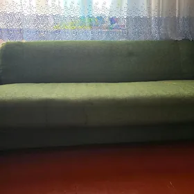 Диван