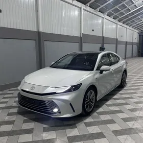 Toyota Camry 2024