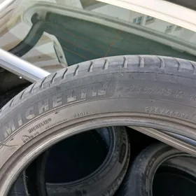 MICHELIN