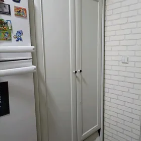 Шкаф