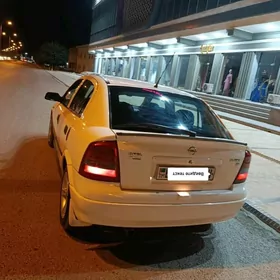 Opel Astra 2001
