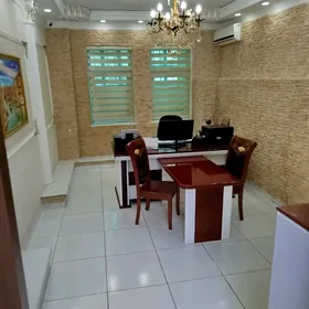 Satlyk hususy ofis