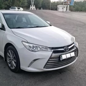 Toyota Camry 2017