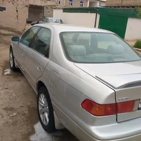 Toyota Camry 2000