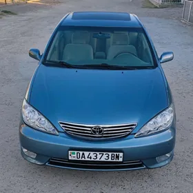 Toyota Camry 2004