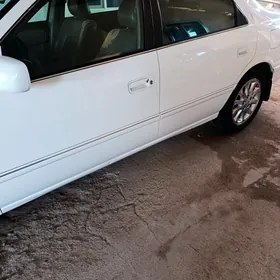 Toyota Camry 2001