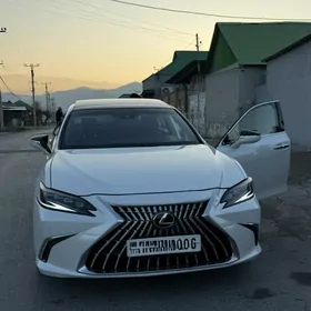 Lexus ES 350 2023
