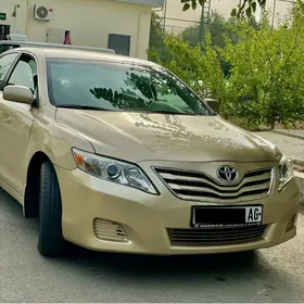 Toyota Camry 2011