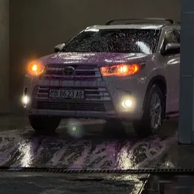 Toyota Highlander 2018