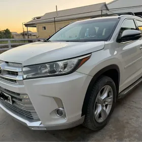 Toyota Highlander 2015