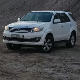Toyota Hilux 2012