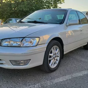 Toyota Camry 2000
