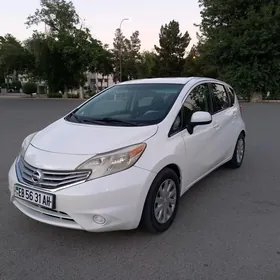 Nissan Versa 2013