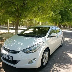 Hyundai Elantra 2012