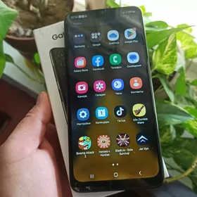 Samsung A04s