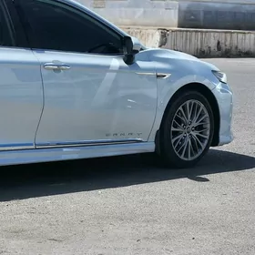 Toyota Camry 2018