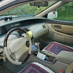 Toyota Avalon 2000